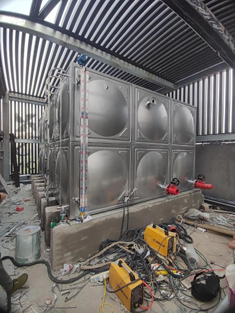 上熱門話題#不銹鋼水箱 #施工現(xiàn)場(chǎng)實(shí)拍 #消防工程